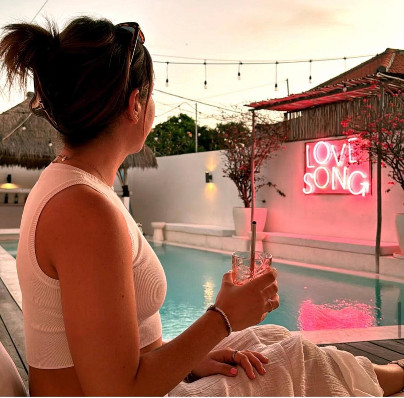 Love Song Boutique Hotel Canggu Eksteriør billede